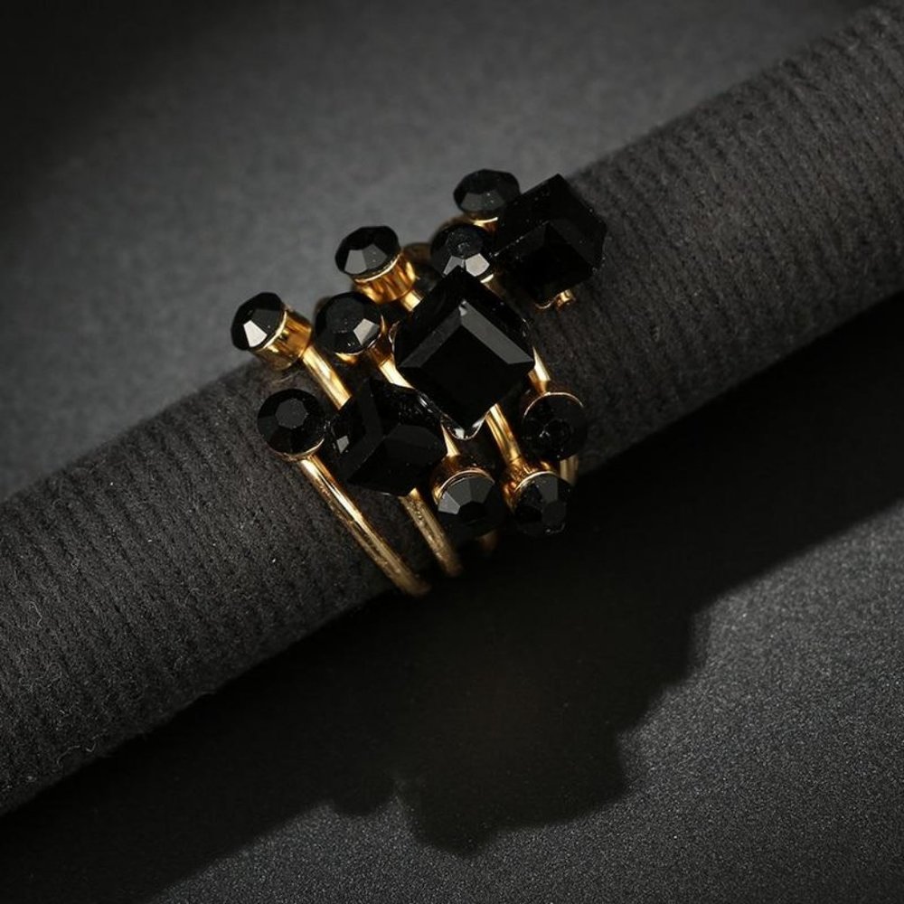 Black and Gold Statement Ring - Picture 3 of 4